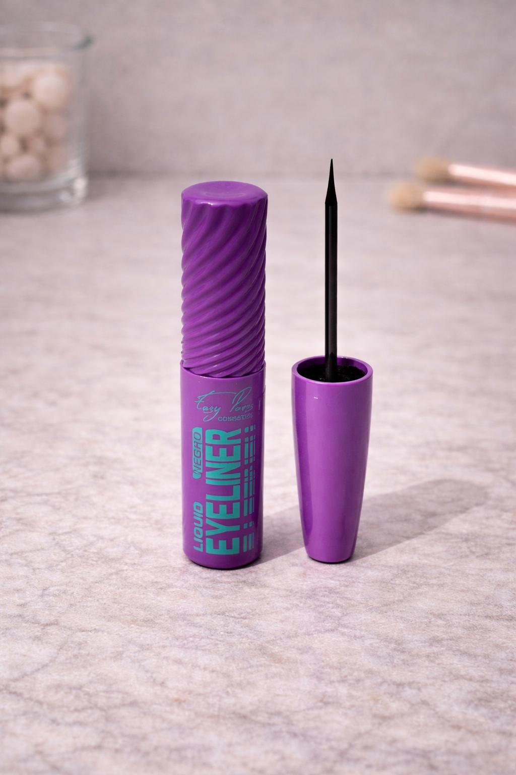 Eyeliner Líquido de Precisión - Waterproof