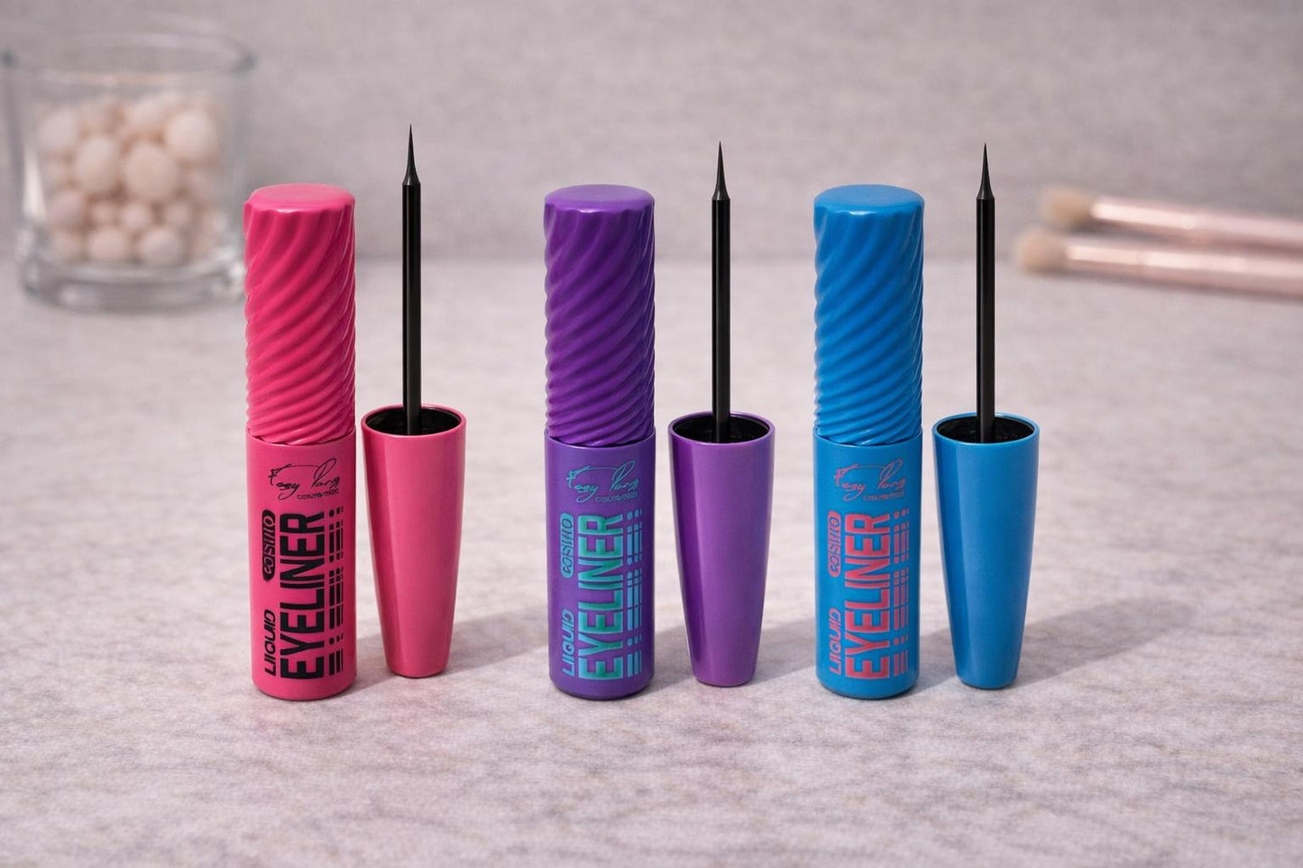 Eyeliner Líquido de Precisión - Waterproof